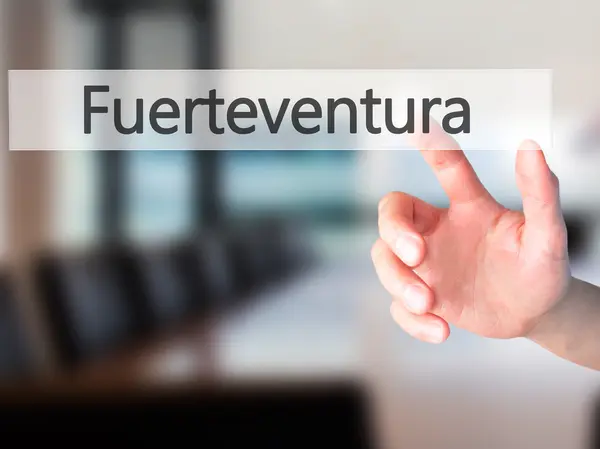 Oferta Gratuita - Empresario pulsando el botón de mano en la pantalla táctil en — Foto de Stock
