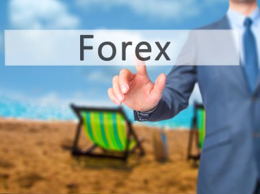 İş yaratma - dokunmatik ekran butonuna işadamı el basarak