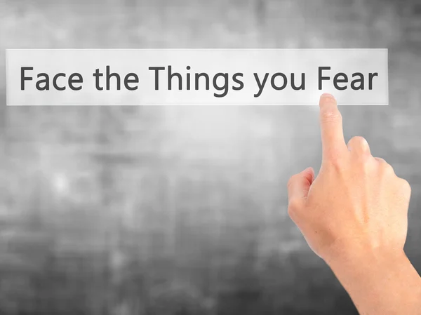 Korktuğun şeyler face - bir düğmeye basarak el bac bulanık