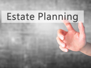 Emlak Planlama - arka plan bulanık c üzerinde bir düğmeye basarak el