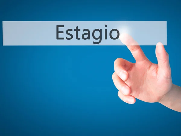 Estagio (Praktikum auf portugiesisch) - per Hand einen Knopf auf b drücken — Stockfoto