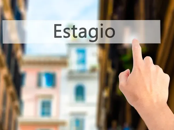 Estagio (Prácticas en Portugués) - Mano presionando un botón en b — Foto de Stock