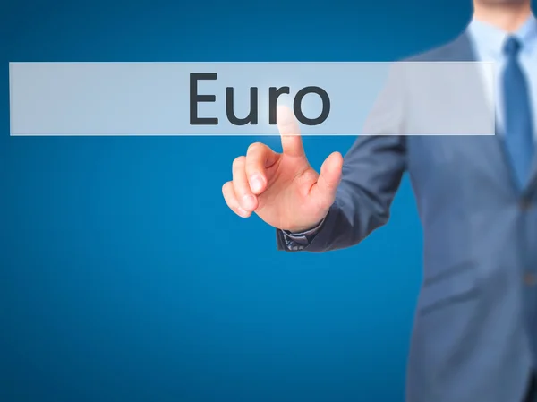 Euro - Empresario pulsador de mano en la pantalla táctil interfac —  Fotos de Stock