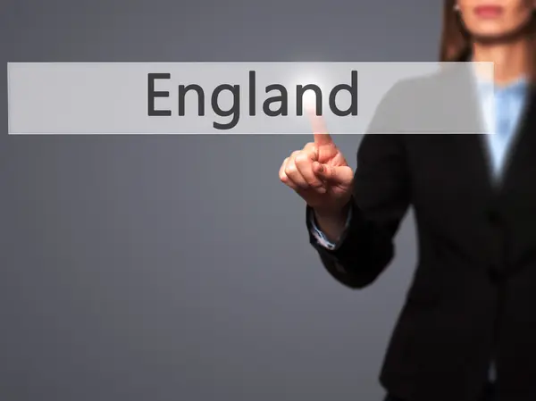 Anglia - üzletasszony nyomja a kezét gomb-on érint képernyő int — Stock Fotó