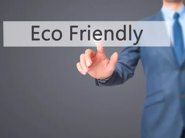 Eco friendly-zakenman handdruk knop op aanraakscherm — Stockfoto