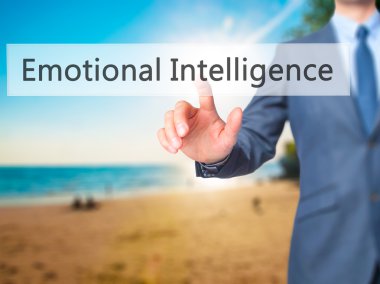 Duygusal Zeka - İşadamı el tou üzerine düğmeye basarak