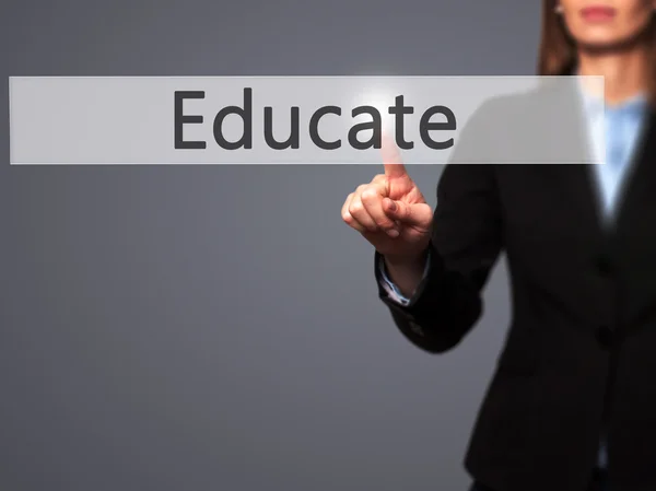 Educar - Empresaria pulsar el botón de mano en la pantalla táctil int —  Fotos de Stock