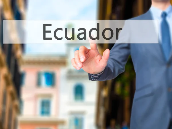 Ecuador - Empresario pulsando botón de mano en la pantalla táctil inter — Foto de Stock