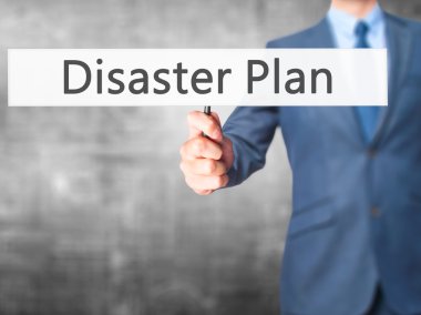 Afet planı - işadamı el işareti tutarak