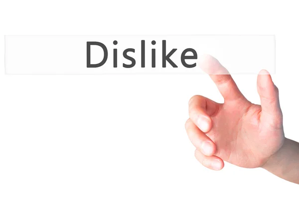 Dislike - Mão pressionando um botão no conceito de fundo borrado o — Fotografia de Stock