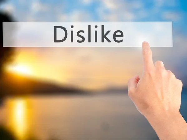 Dislike - Apăsând un buton pe conceptul de fundal neclar — Fotografie, imagine de stoc