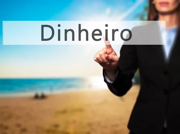 Dinheiro (Geld auf portugiesisch) - Geschäftsfrau zeigt mit dem Finger auf — Stockfoto