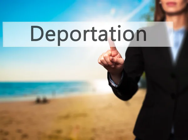 Deportação - Negócios mulher apontar dedo na tela de toque empurrar um — Fotografia de Stock