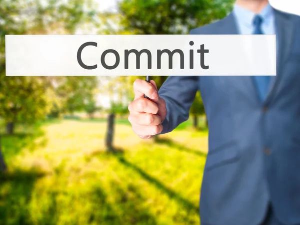 Commit - üzletember mutató jel — Stock Fotó