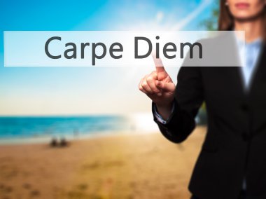 Carpe Diem - dokunmadan veya düğmeye işaret izole el