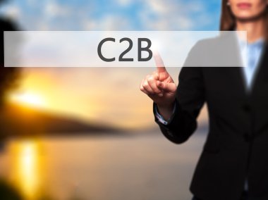 C2b - iş kadını acil bir La yüksek teknoloji modern düğmesini