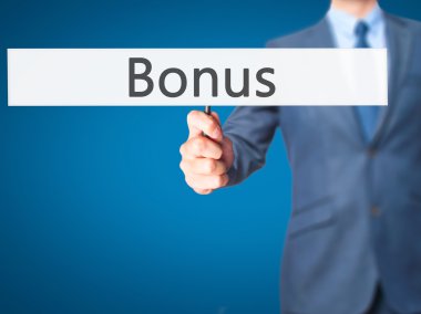 Bonus - işadamı el işareti tutarak