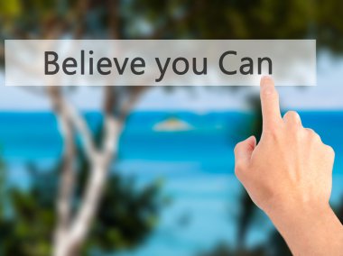 Sana Can - arka plan bulanık c üzerinde bir düğmeye basarak el inanıyorum