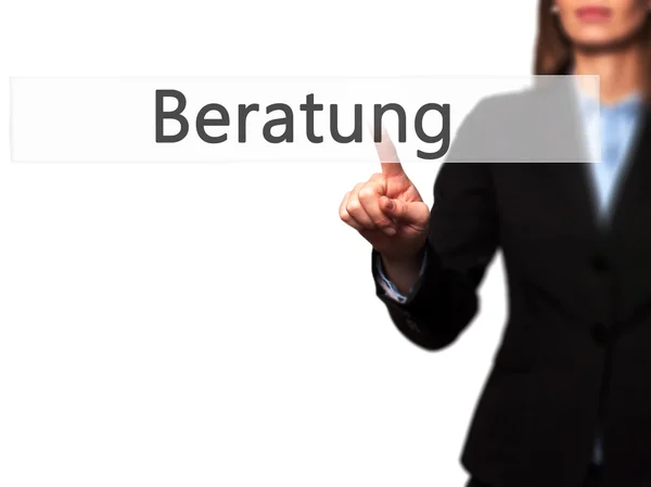 Beratung (advies in het Duits)-succesvolle zakenvrouw die ons maakt — Stockfoto