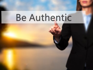 Otantik - sanal düğmesini dokunmadan erkek olmak.