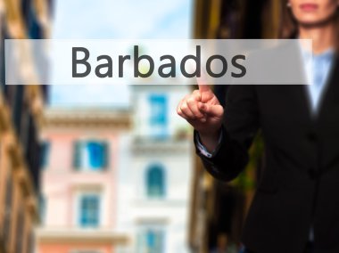 Barbados - kadın dokunaklı sanal düğmesi.