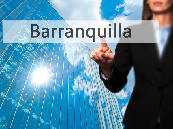 Barranquilla - Feminino tocando botão virtual . — Fotografia de Stock