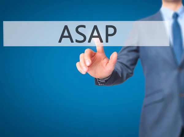 ASAP - üzletember nyomja meg a digitális kijelzővel. — Stock Fotó