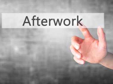 AfterWork - arka plan bulanık kavramı üzerinde bir düğmeye basarak el