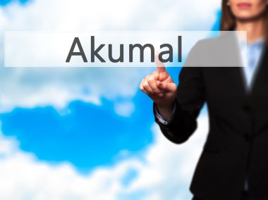 Akumal - İzole kadın el dokunmaveya düğmeye işaret
