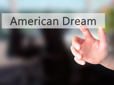 Amerikan rüyası - arka plan bulanık co üzerinde bir düğmeye basarak el