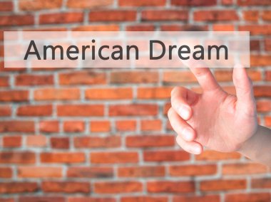 Amerikan rüyası - arka plan bulanık co üzerinde bir düğmeye basarak el