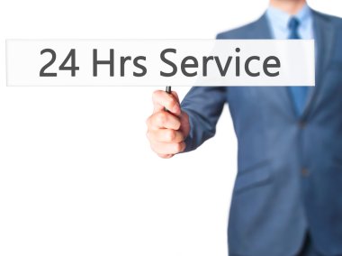 24 Saat Servisi - İş adamı işareti gösteriyor