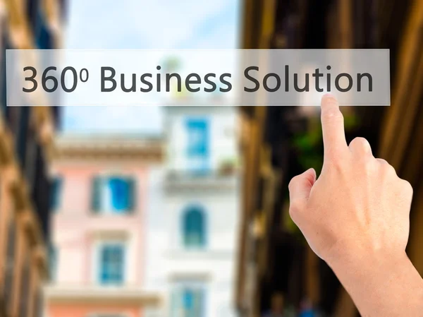 360 Business Solution - Bulanık backgr'de düğmeye basarak el — Stok fotoğraf