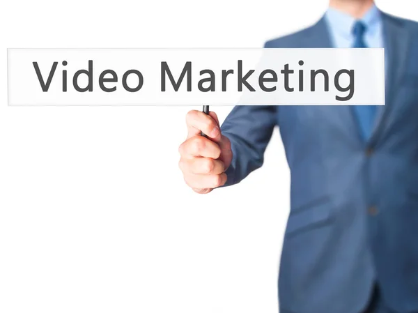 Video Marketing - Hombre de negocios mostrando signo — Foto de Stock