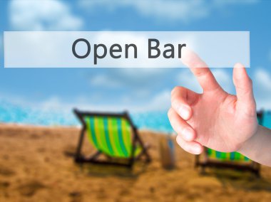 Açık Çubuk - Bulanık arka plan konseptinde düğmeye basarak el 