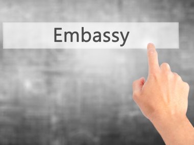 Embassy - El bulanık arka plan kavramı o bir düğmeye basarak