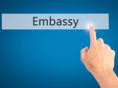 Embassy - El bulanık arka plan kavramı o bir düğmeye basarak
