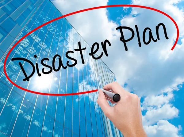 Man Hand writing Disaster Plan with black marker on visual scree — Stock Photo, Image