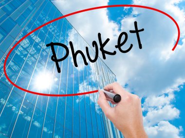 Adam el Hostel siyah kalemi ile görsel ekranda yazma.