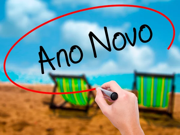 Man Hand writing & quot; Ano Novo & quot; (En portugués: Año Nuevo ) —  Fotos de Stock