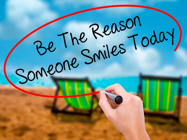 Man Hand writing Be The Reason Someone Smiles Today  with black — Stock Photo, Image