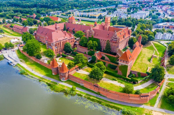 Vzdušný Panoramatický Výhled Gotický Palác Grand Masters Části Středověkého Hradu — Stock fotografie