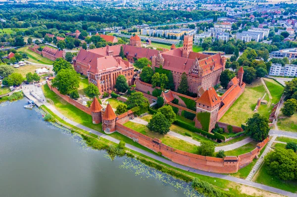 Vzdušný Panoramatický Výhled Gotický Palác Grand Masters Části Středověkého Hradu — Stock fotografie