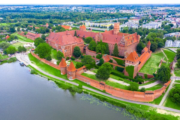 Město Malbork Středověký Německý Hrad Marienburg Pohled Ptáky Léto Letecký — Stock fotografie