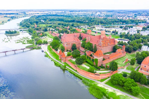 Letecký Pohled Hrad Malbork Teutonic Polsku Jedná Největší Hrad Světě — Stock fotografie