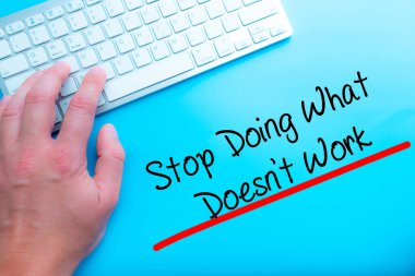 Bilgisayarcı yazarken 