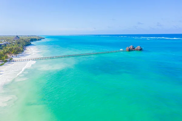 Aerial Shot Stilt Hut Palm Thatch Roof Washed Turquoise Indian — Stock Photo, Image