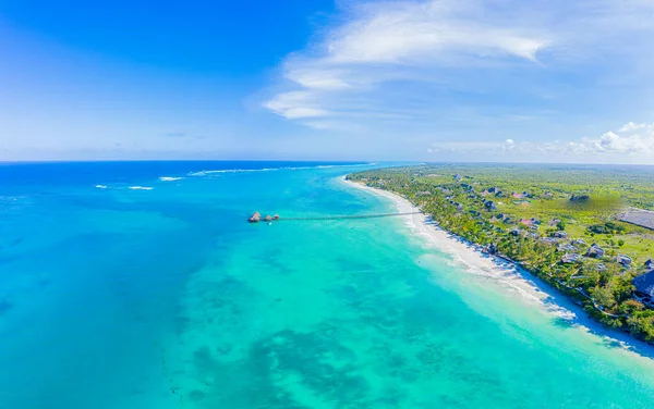 Aerial Shot Stilt Hut Palm Thatch Roof Washed Turquoise Indian — Stock Photo, Image