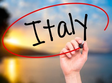 Adam el İtalya ile siyah kalemi görsel ekranda yazma..