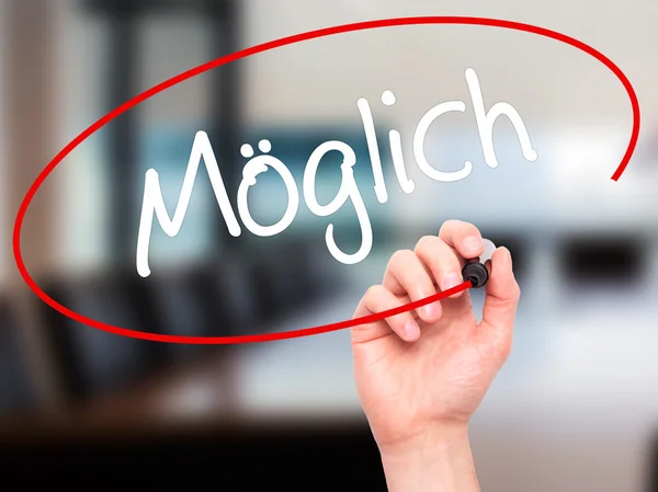 Man Hand writing Moglich (Possível em alemão) com marcador preto — Fotografia de Stock